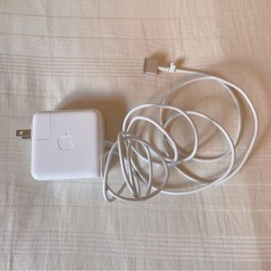 UNUSED Apple Mac / Laptop Charger (45W)